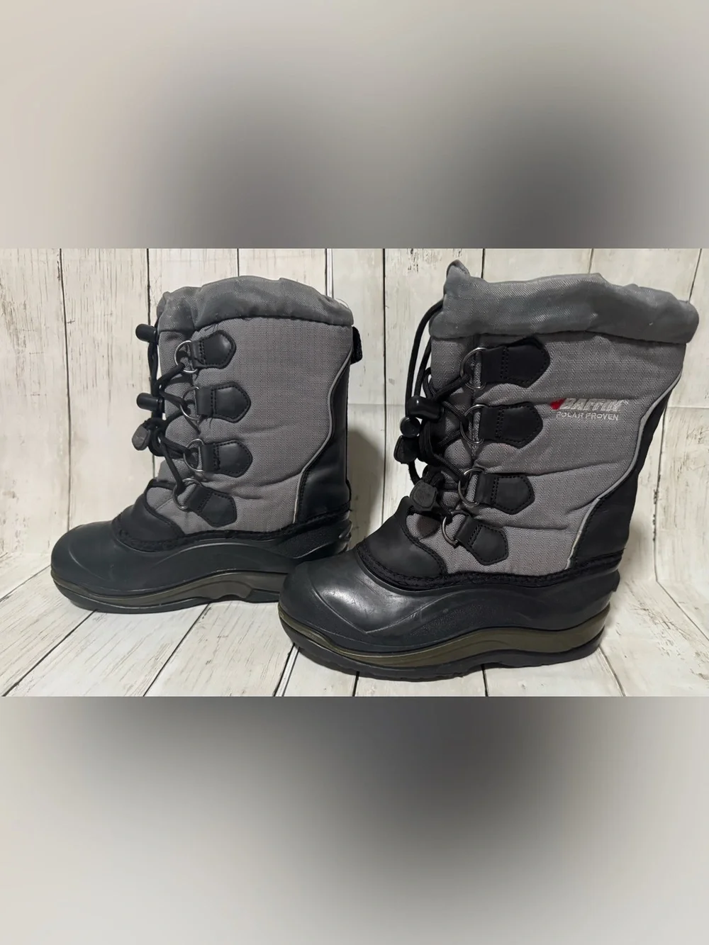Baffin Gray and Black Cold-Weather Snow Boots